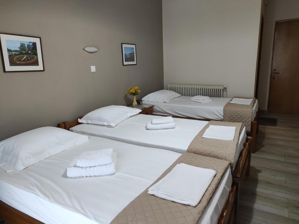 Ενοικιαζόμενα Δωμάτια Ενιπεύς- Rooms Enipeas Литокорон Екстериор снимка