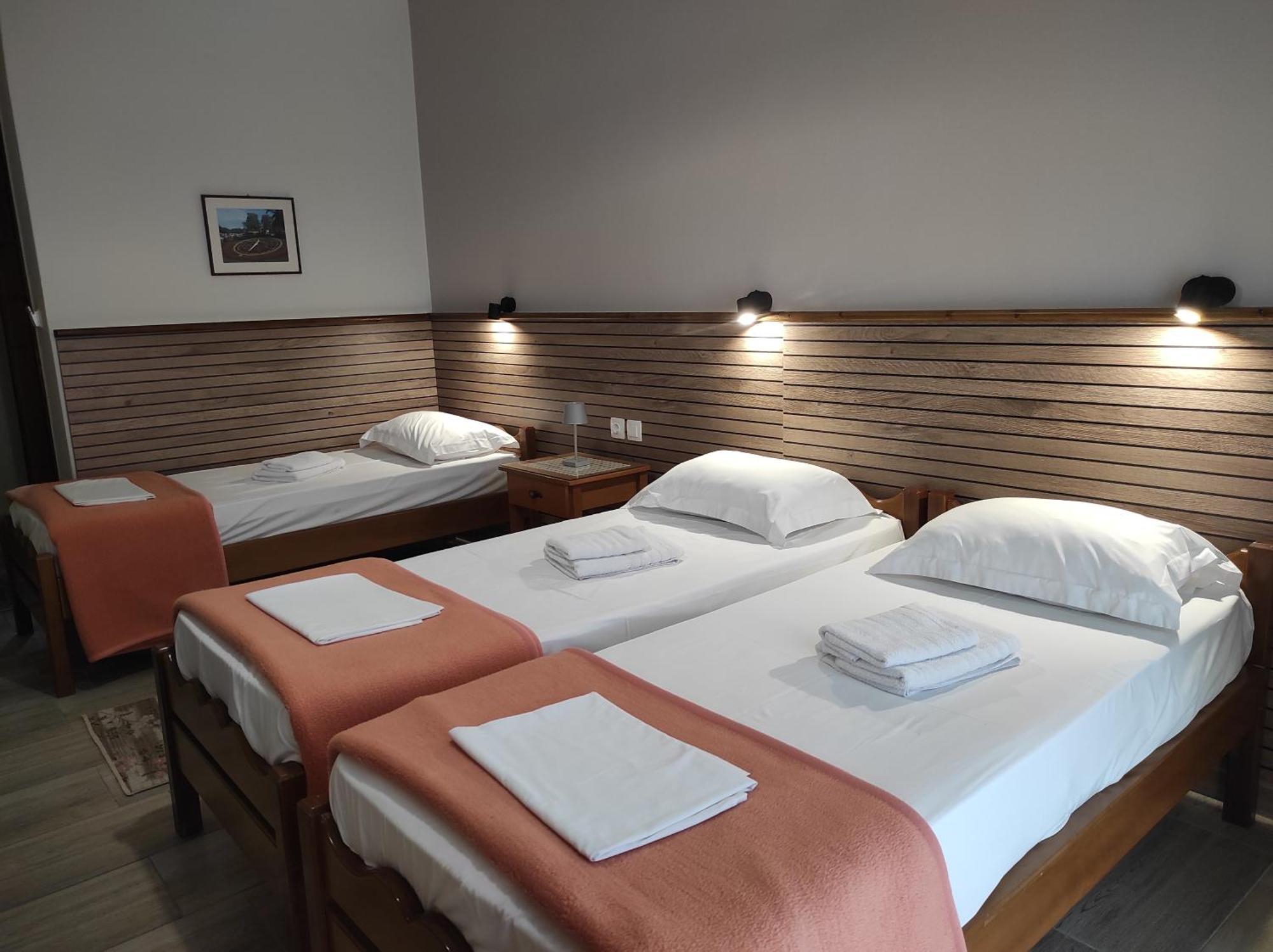 Ενοικιαζόμενα Δωμάτια Ενιπεύς- Rooms Enipeas Литокорон Екстериор снимка