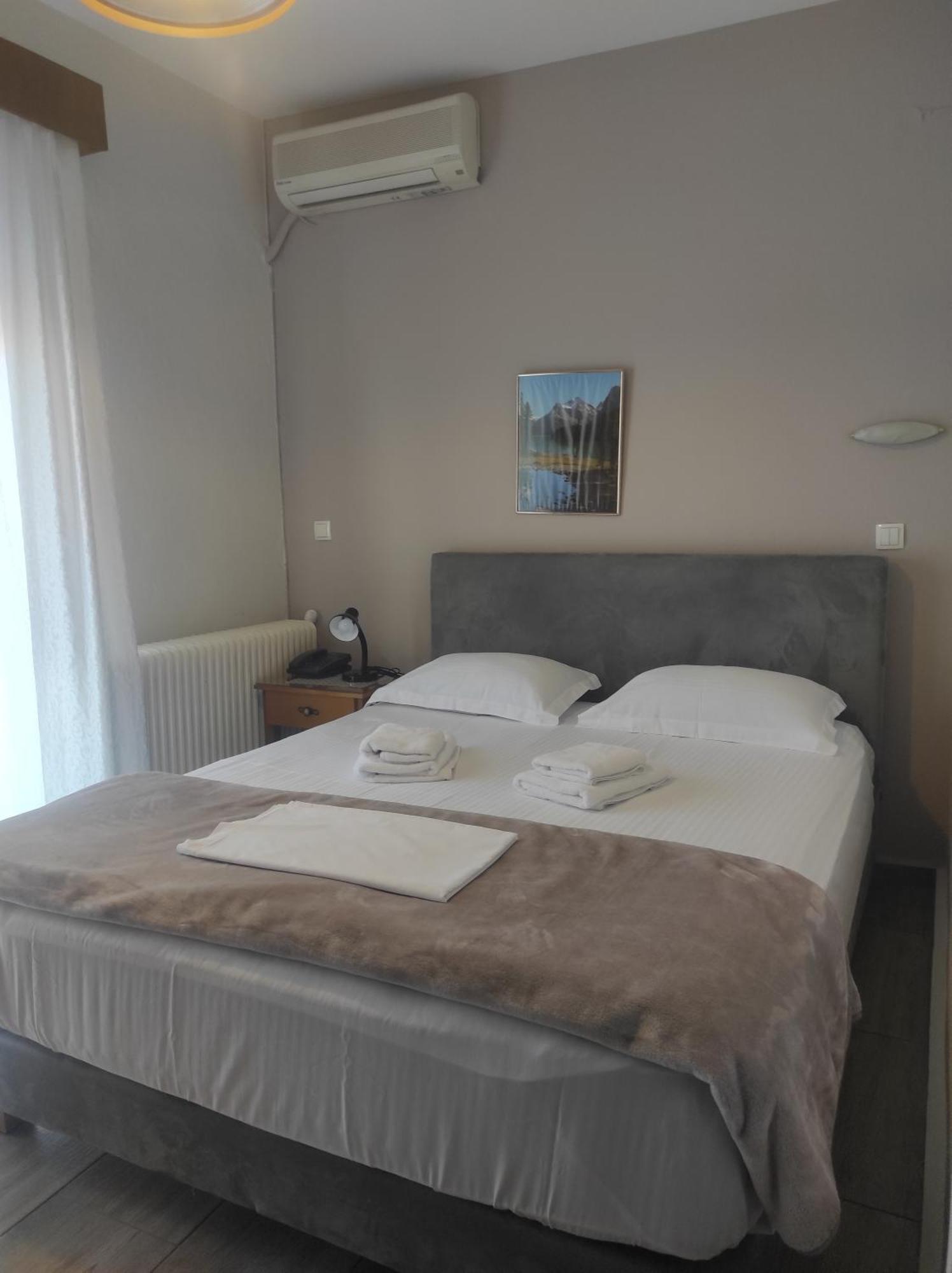 Ενοικιαζόμενα Δωμάτια Ενιπεύς- Rooms Enipeas Литокорон Екстериор снимка