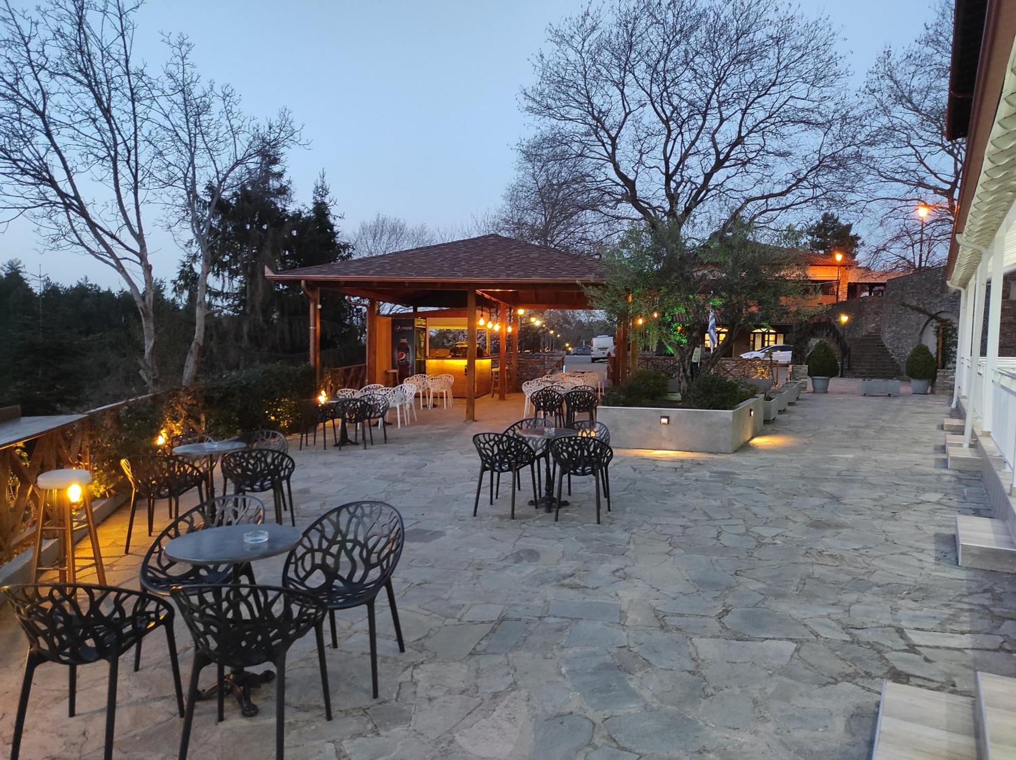Ενοικιαζόμενα Δωμάτια Ενιπεύς- Rooms Enipeas Литокорон Екстериор снимка
