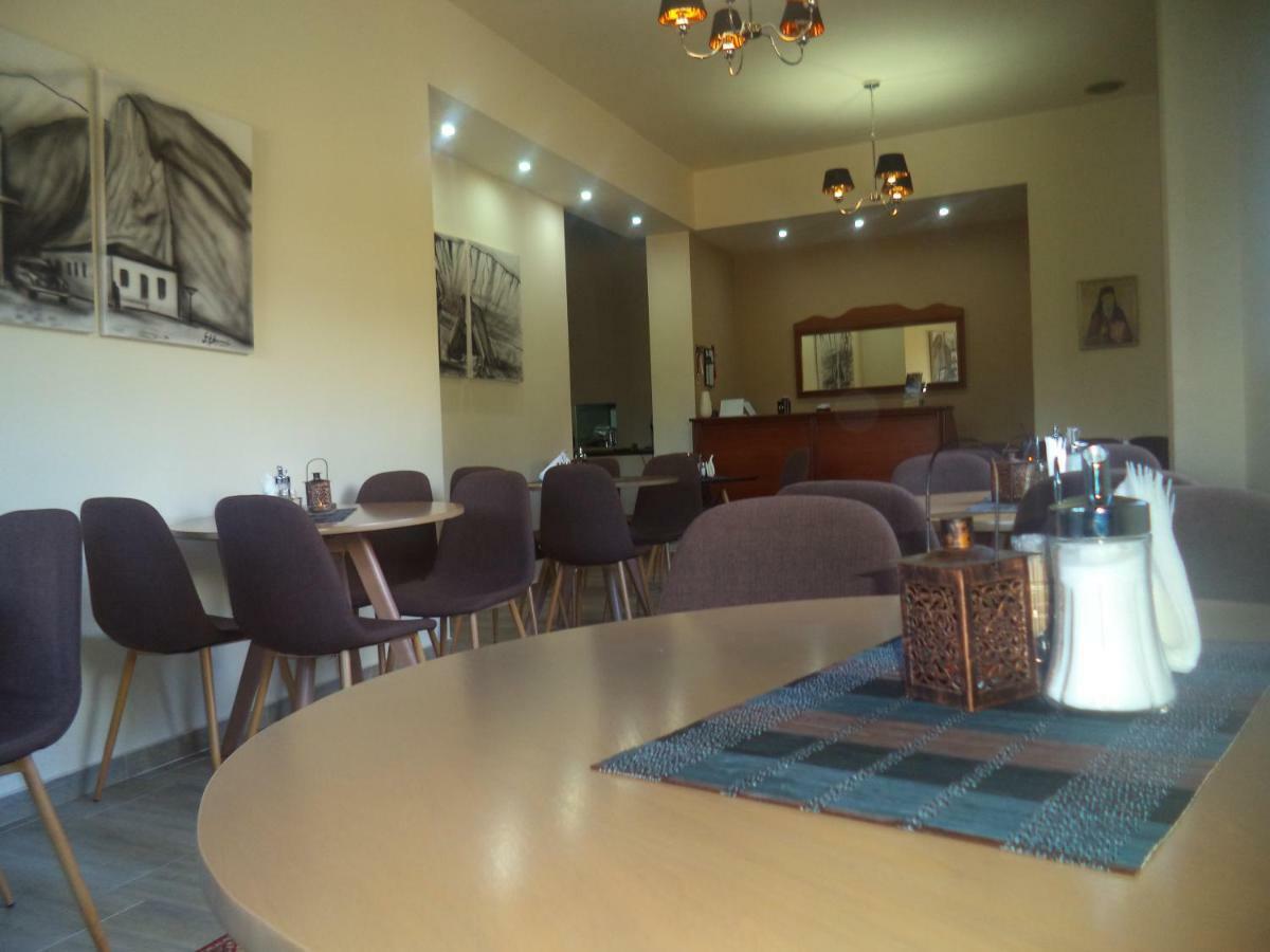 Ενοικιαζόμενα Δωμάτια Ενιπεύς- Rooms Enipeas Литокорон Екстериор снимка